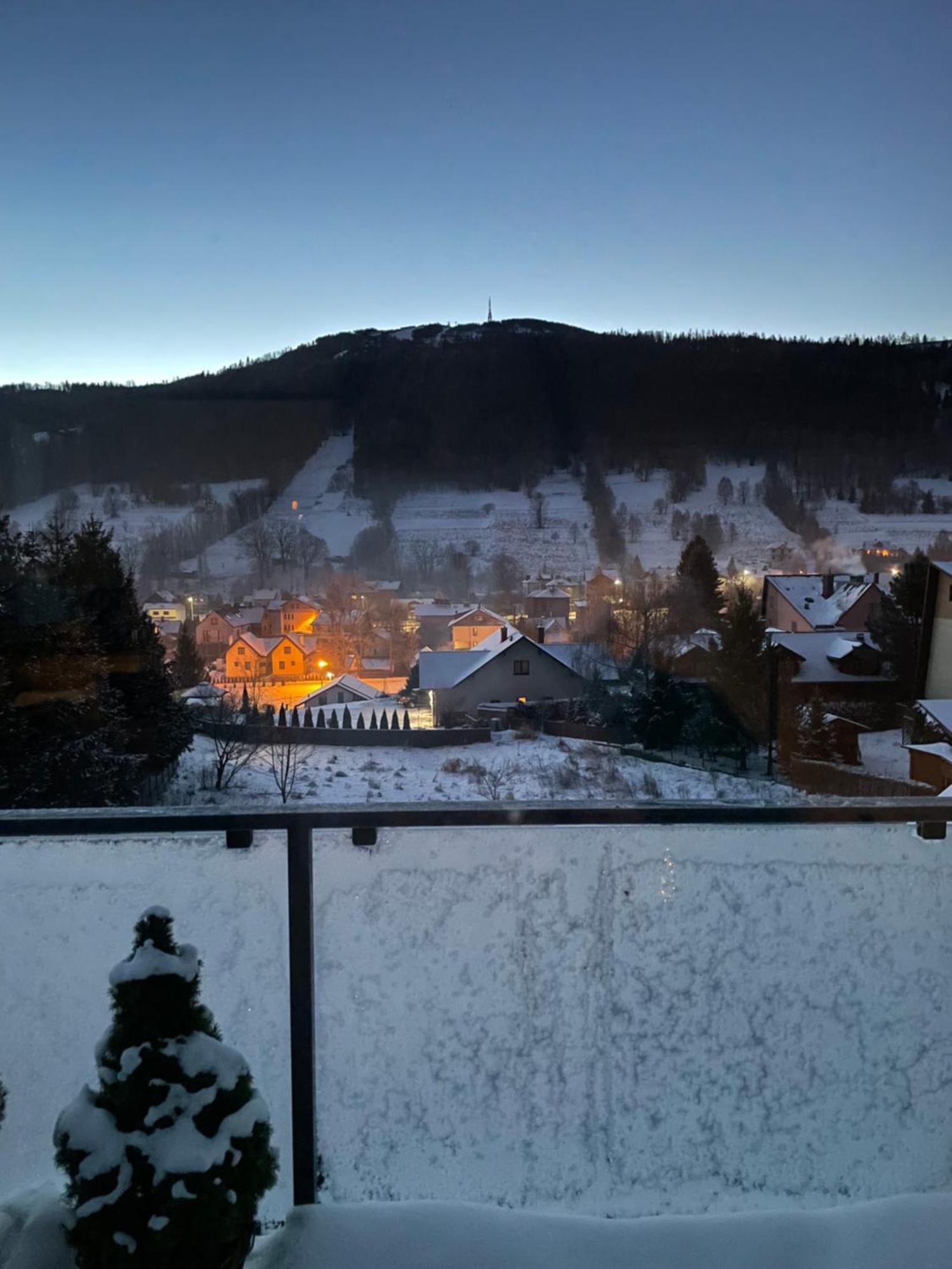Widokowy Apartament Jodlowa Ski&Bike Щирк Екстер'єр фото